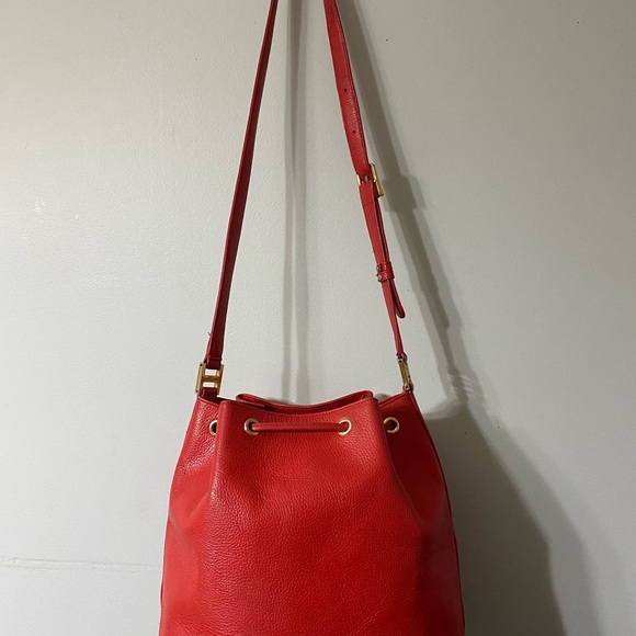 Authentic MCM Bucket Medium Leather Red - Picture 6 of 9